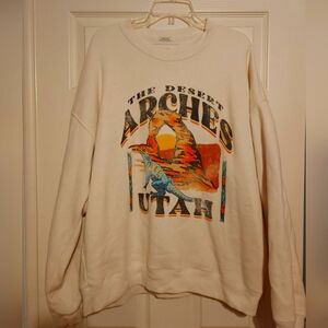 Abercrombie & Fitch Arches Utah Cream Crewneck Sweater Oversized  Sweatshirt